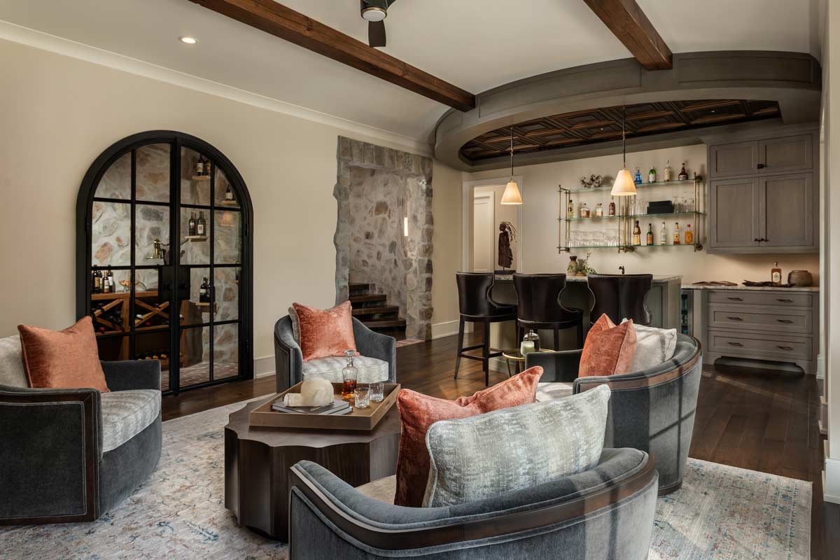 On the ground floor, an area for relaxing and entertaining guests