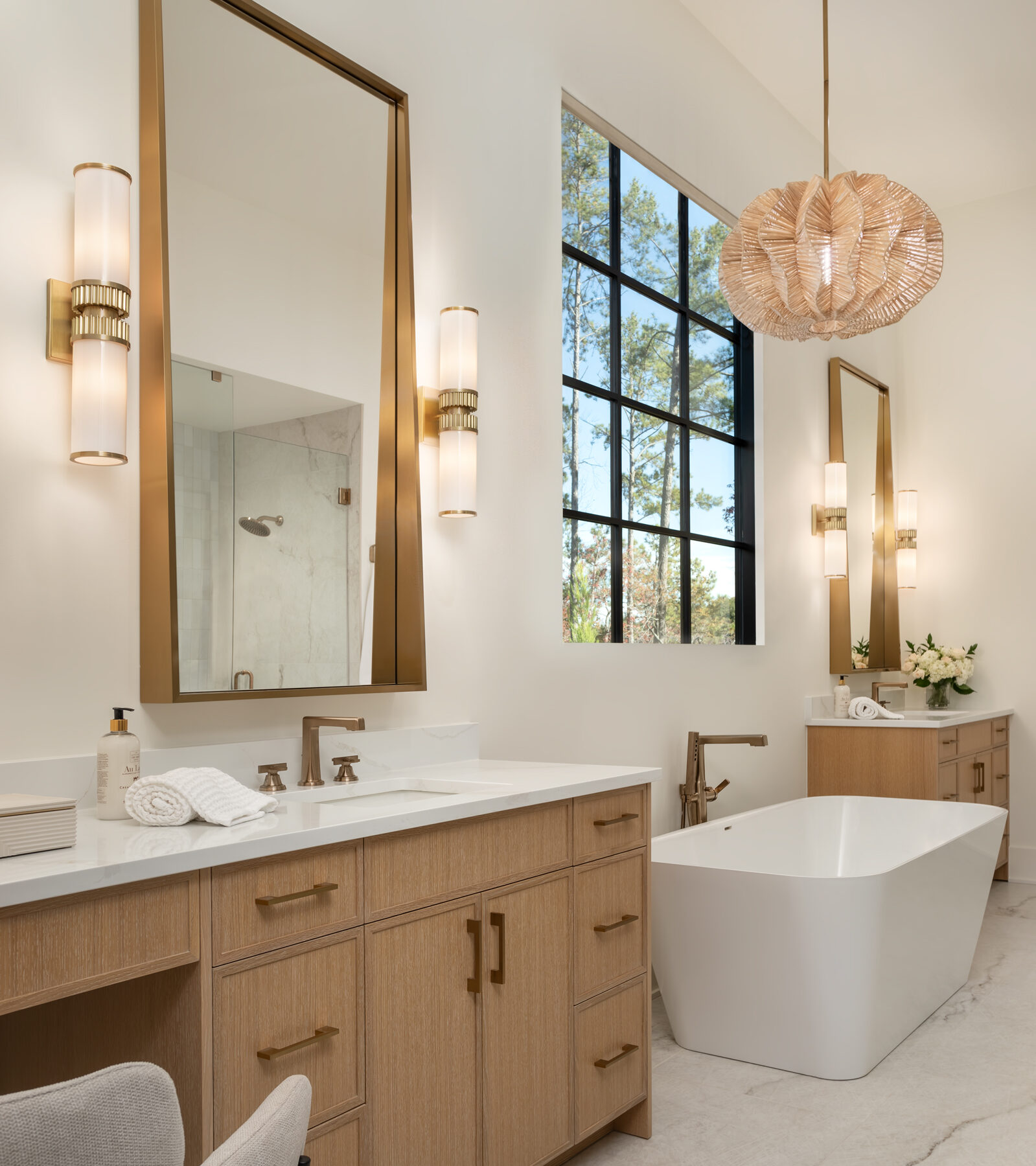 Hogg residence bathroom