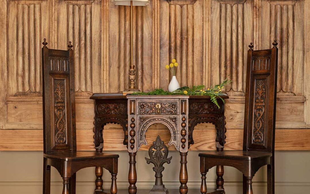 antique, vintage wall screen, antique furnishings, brick floor