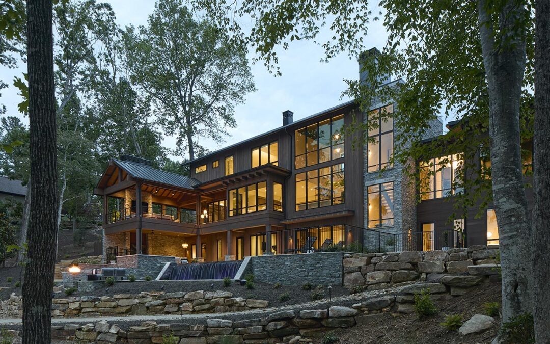 The rear of the home facing Lake Keowee